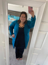 Load image into Gallery viewer, Womens Straight Cardi - PREORDER Blended Thread Fabrics