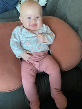 Load image into Gallery viewer, Cozy Footies - Cream Sunflowers (bamboo jersey)