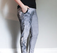 Load image into Gallery viewer, Women&#39;s Joggers - PREORDER Blended Thread Fabrics