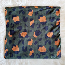 Load image into Gallery viewer, Kids Basic Crew - Mossy Leopard (cotton rib)