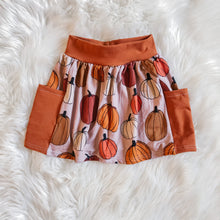 Load image into Gallery viewer, Pocket Skirt - Feathers (cotton jersey)